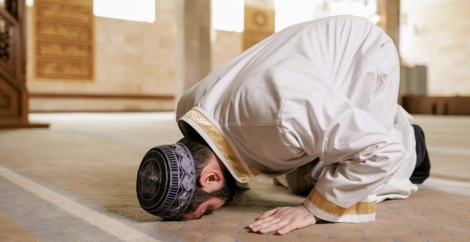 ÖĞLE NAMAZININ BANA HATIRLATTIKLARI