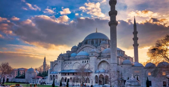SÜLEYMANİYE’DE BİR BAYRAM SABAHI ☘️ İHSAN ATASOY